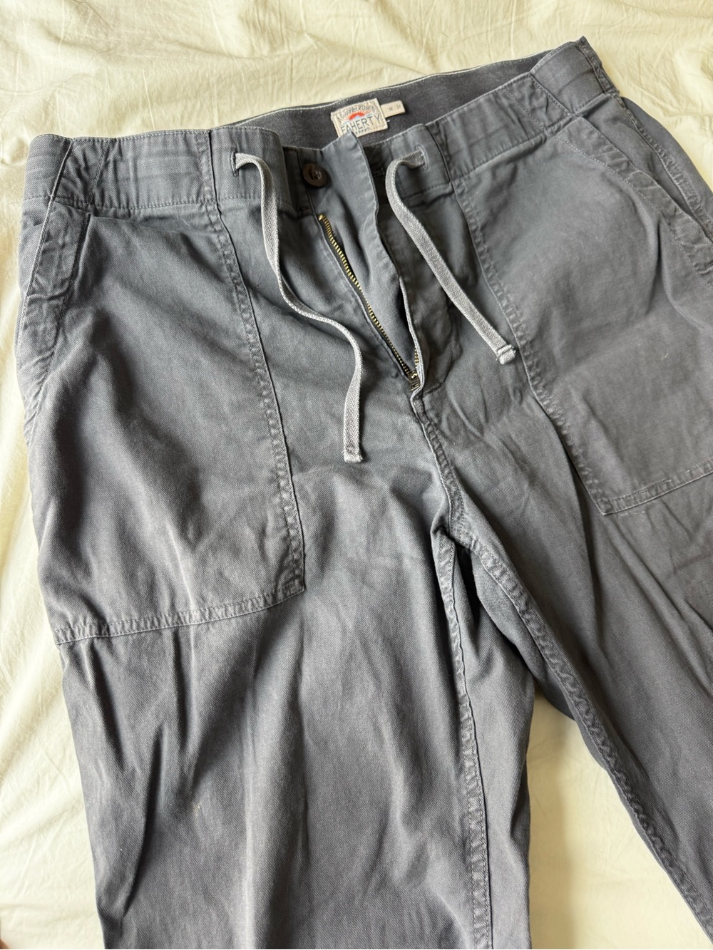 Faherty Men's Charcoal Gray Drawstring Beach Pants